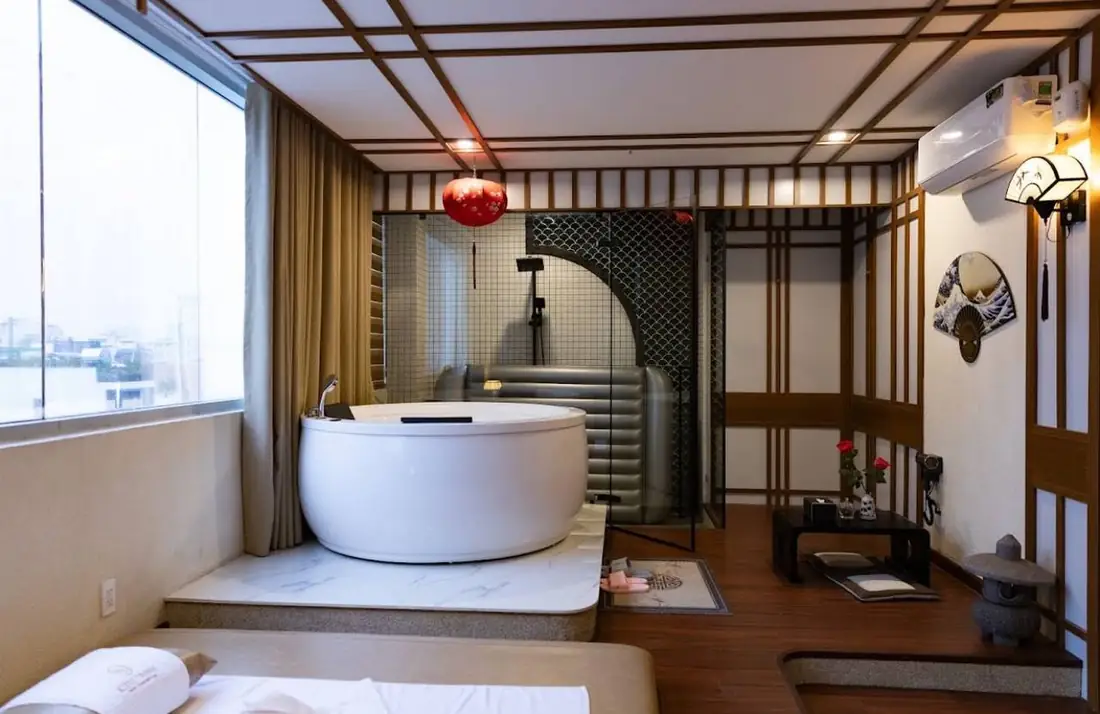 Kiều Trinh Massage 1